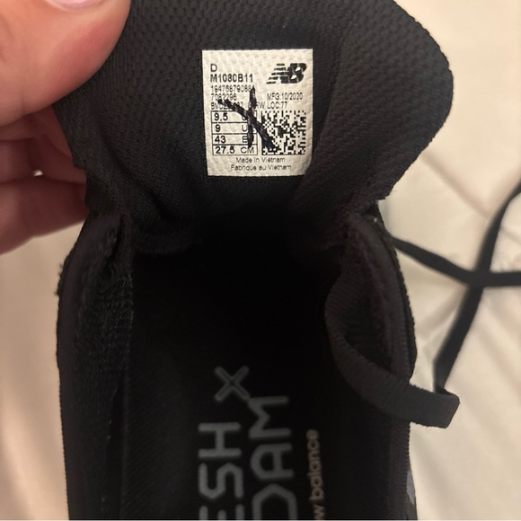 New Balance Black White and Gray M1080B11-D mens size 9.5 - Picture 8 of 8